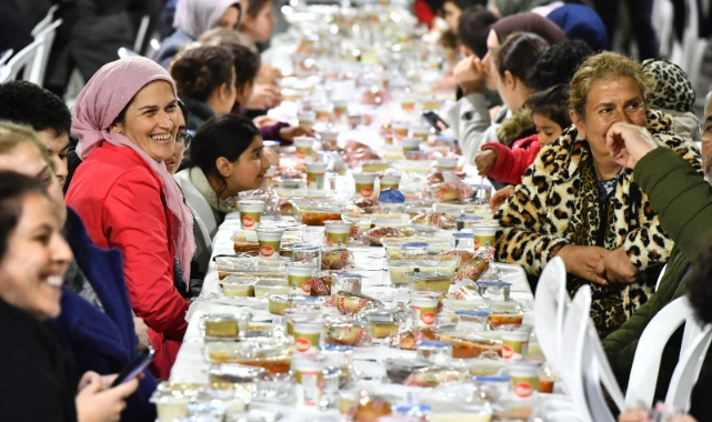 İzmir’de Ramazan dayanışması
