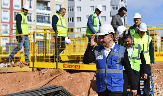 İzmir'de raylı sisteme dev yatırım: Beş yılda 40 milyar lirayı aştı! 
