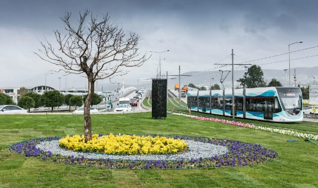 İzmir’in tramvay filosu büyüyor