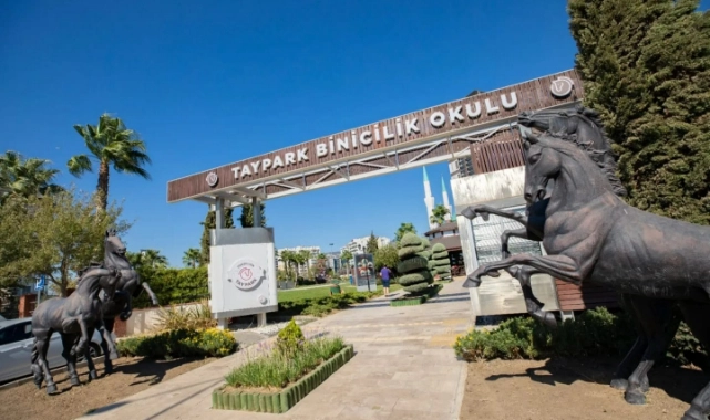 Karşıyaka'da 26 bin çocuk binicilik sporuyla tanıştı 