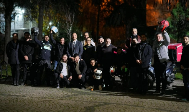 Ömer Eşki'den oto kuryelere gece yarısı ziyareti