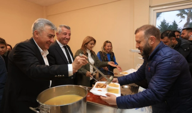 Siyasi parti adayları iftarda buluştu: "Amacımız her zaman halkımıza hizmet etmek" 