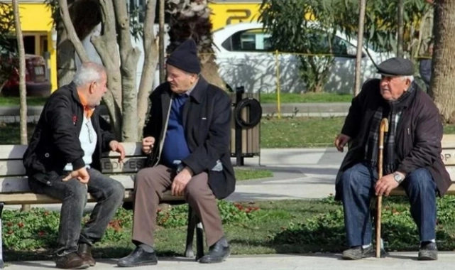 TÜİK verileri açıklandı: İzmir’in nüfusu yaşlanıyor!