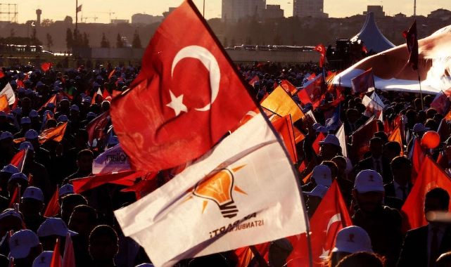 AK Parti’de çete iddiası 