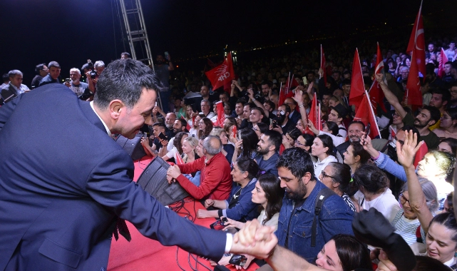 Başkan Önal’dan dayanışma çağrısı: “Tebrik çiçekleriniz desteğe dönüşsün” 