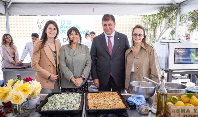 Başkan Tugay, Alaçatı Ot Festivali’nin açılışını yaptı