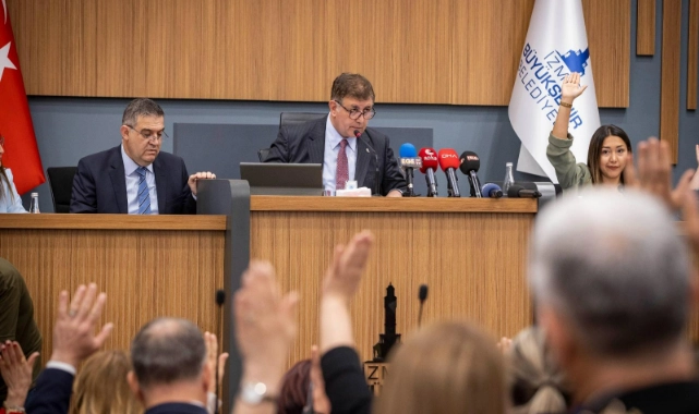 Başkan Tugay, yeni dönemin ilk meclisini açtı:  "İz bırakacak, güzel çalışmalar yapacağız”