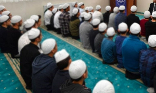 Binlerce öğrenci MEB dışı özel kurumlarda eğitim görüyor 