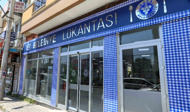 Buca'da belediye lokantasıyla öğrencinin yüzü güldü