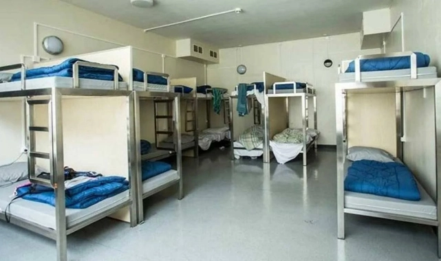 Cemaat yurduna teftişe giden şube müdürüne darp