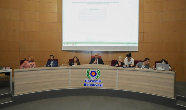 Gaziemir’de Ünal Işık yönetiminde ilk meclis