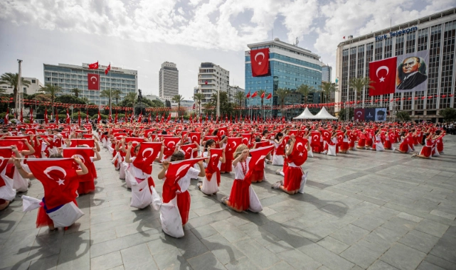 İzmir'de 23 Nisan coşkusu kentin dört bir yanını saracak