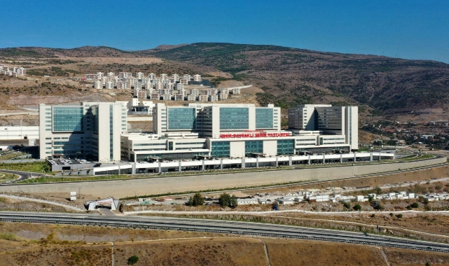 İzmir İl Sağlık Müdürlüğü’nden “Şehir Hastanesi” açıklaması: “İddialar gerçeği yansıtmamaktadır”