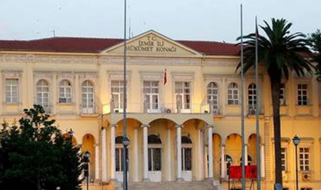 İzmir Valiliği'nden patlama sesleri açıklaması
