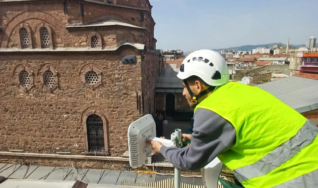 Kemeraltı’nda ücretsiz internet ağı genişliyor