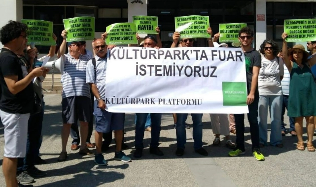 Kültürpark Platformu’ndan kitap fuarı çıkışı: “İZFAŞ, Kültürpark’tan elini çekmeli” 