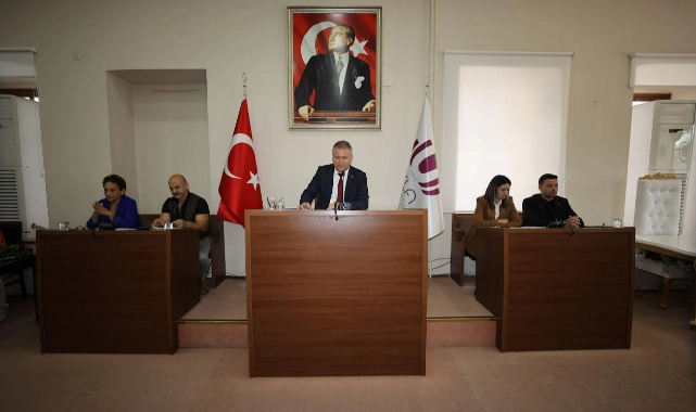 Urla Belediye meclisinden 2023 faaliyet raporuna şerhli onay 