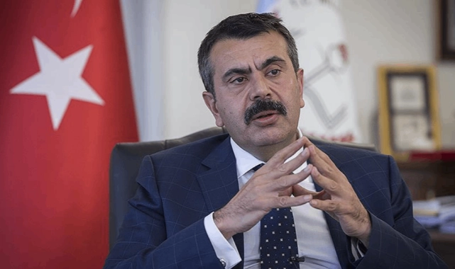 Bakan Tekin: "Cemaatçi değilim" 