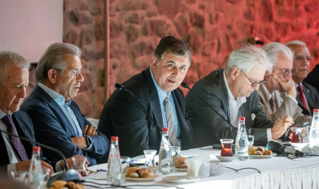 Başkan Tugay: "İzmir'i birlikte yöneteceğiz"