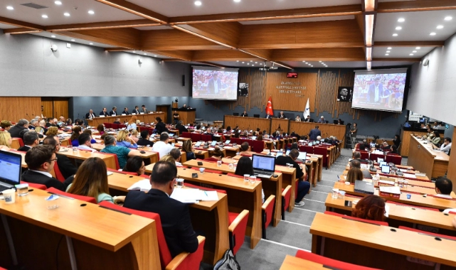 Büyükşehir Meclisi’nde belediye binası kararı: Yerinde tekrar yapılacak