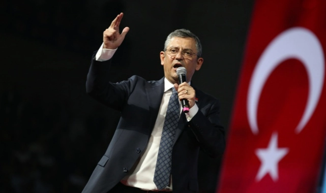 CHP lideri Özel'den yeni anayasa açıklaması: "Çok uzak bir noktadayız"