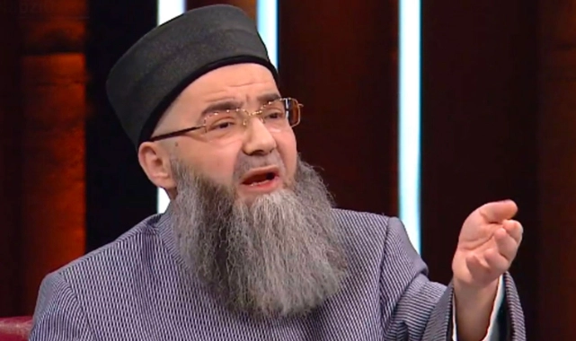 Cübbeli'den 'İsmailağa' hakkında 'büyü' iddiası: 'Medresedeki küçük kızlara...