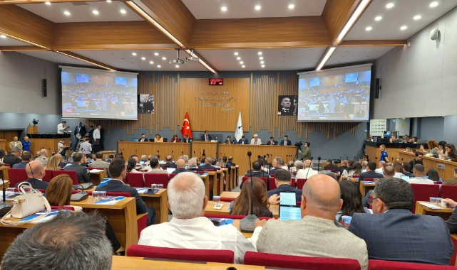 Karşıyaka planlarına AK Parti’den sert çıkış: Mecliste tansiyon yükseldi