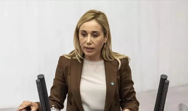 AK Partili doktor vekil, sağlık çalışanlarına saldırdı