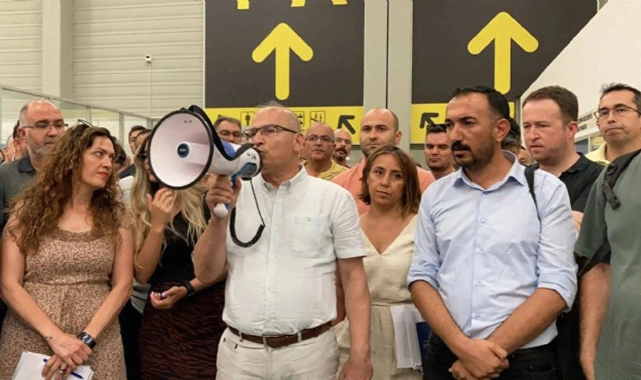 Büyükşehir Belediyesi'nde TİS krizi: Memurlardan olaylı eylem