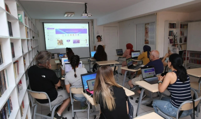Çiğli Belediyesi’nden kadınlara dijital okuryazarlık desteği