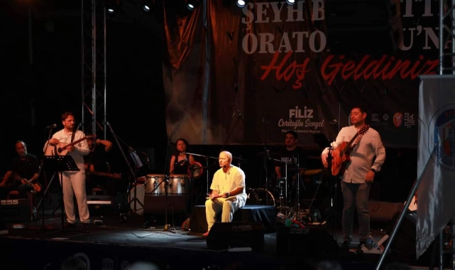 Efes Selçuk’ta Nazım Hikmet rüzgarı: Bedreddin Oratoryosu ayakta alkışlandı