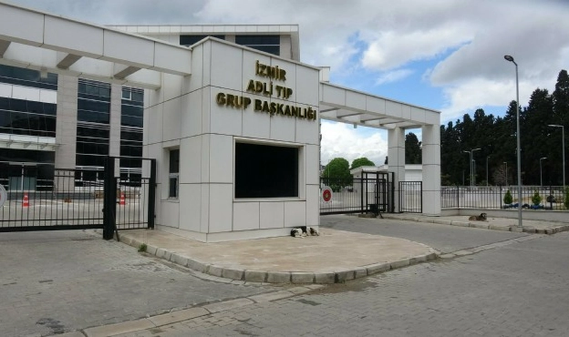 Gürçeşme'de kanlı gece: 3 çocuk annesi eşi tarafından öldürüldü 