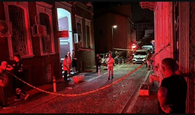 İzmir'de kardeşlerin şüpheli ölümü: Nedeni gıda zehirlenmesi mi?