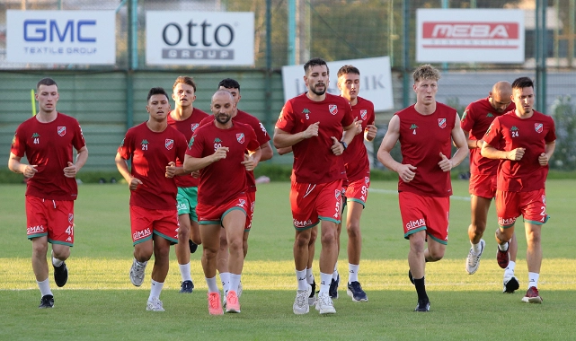 7 oyuncu alındı: Karşıyaka transferde gaza bastı