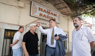 Başkan Tugay’dan Basmane turu: “Burada sahip çıkmamız gereken bir hazine var”