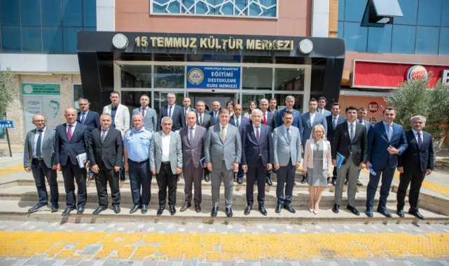 Başkan Tugay'dan sosyal belediyecilik vurgusu