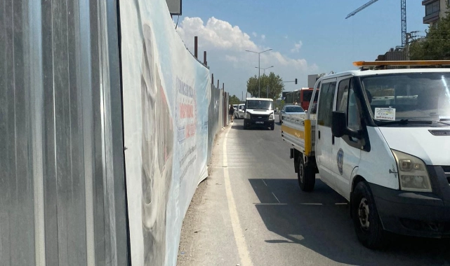 Cadde geçişi sırat köprüsü oldu: Metro çalışmaları öğrencileri vurdu