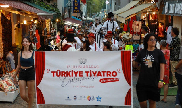 Efes Selçuk tiyatro ile buluştu