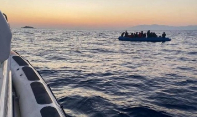 İzmir açıklarında umuda yolculuk: 57 göçmen yakalandı! 