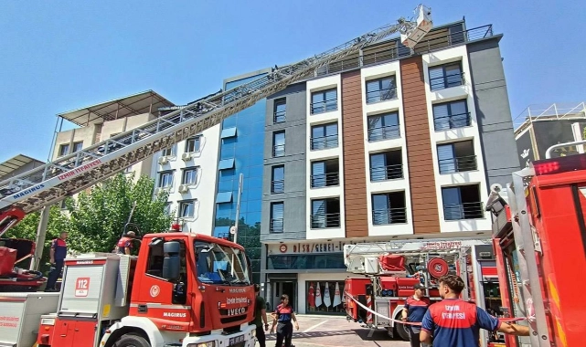 İzmir'de DİSK binasında çıkan yangın kontrol altına alındı