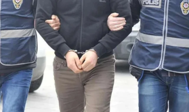 İzmir'de zehir tacirlerine operasyon