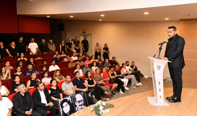 Madımak Katliamı Çiğli’de şiir ve türkülerle anıldı