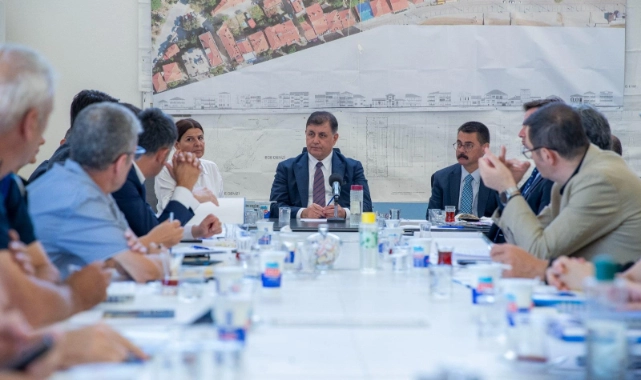 Tugay Foça'da konuştu: Yol haritamız ortak hedef, ortak planlama
