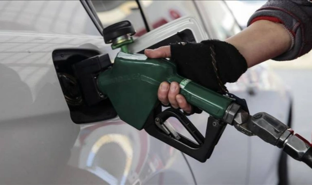 Benzine indirim yolda 