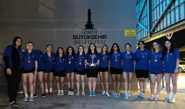 Büyükşehir’in takımları 4 kupa kazandı
