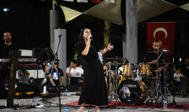 Çamdibi Atatürk Parkı'nda yaz konseri