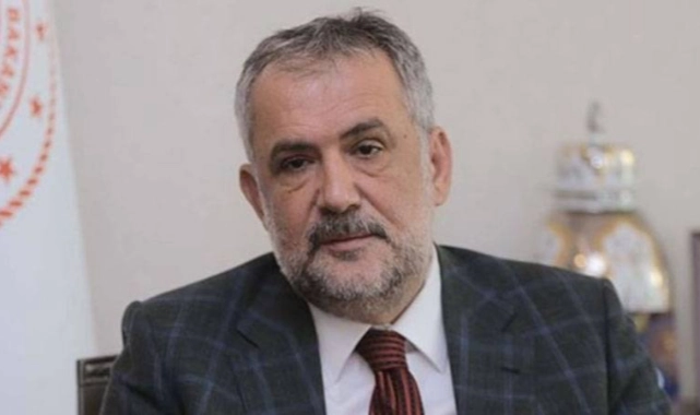 Erdoğan'ın kitabını yazdı üçlü koltuğu kaptı