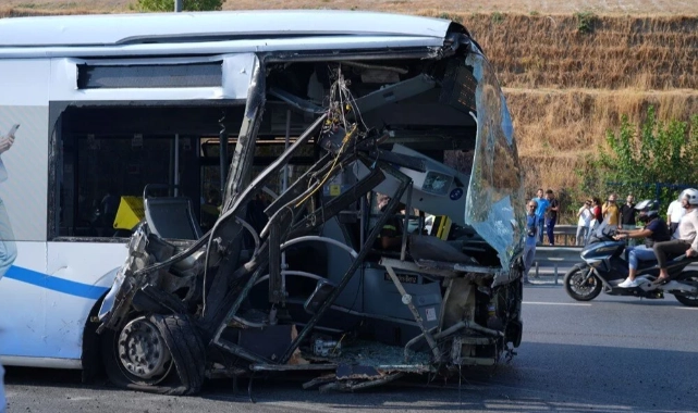 İstanbul'da  metrobüs kazası