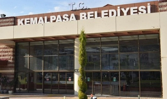 Kemalpaşa işçileri eylemde: " İşimizi geri istiyoruz"