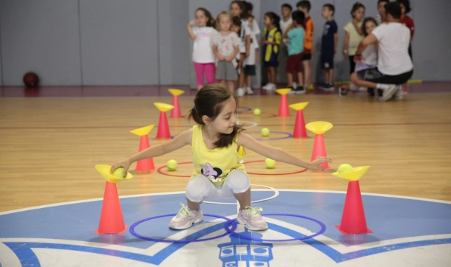 Konaklı çocuklar spor okullarında yeteneklerini keşfediyor
